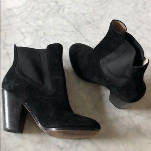 Beautiful black suede boots!